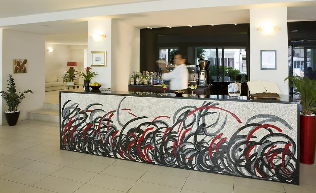 Hotel Alexander リッチョーネ イタリア