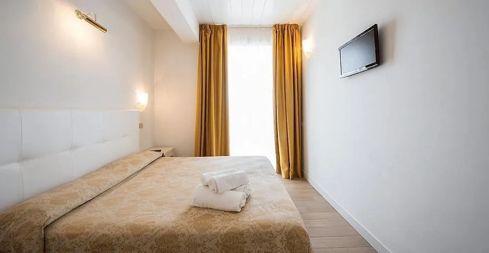 Hotel Alexander 리치오네