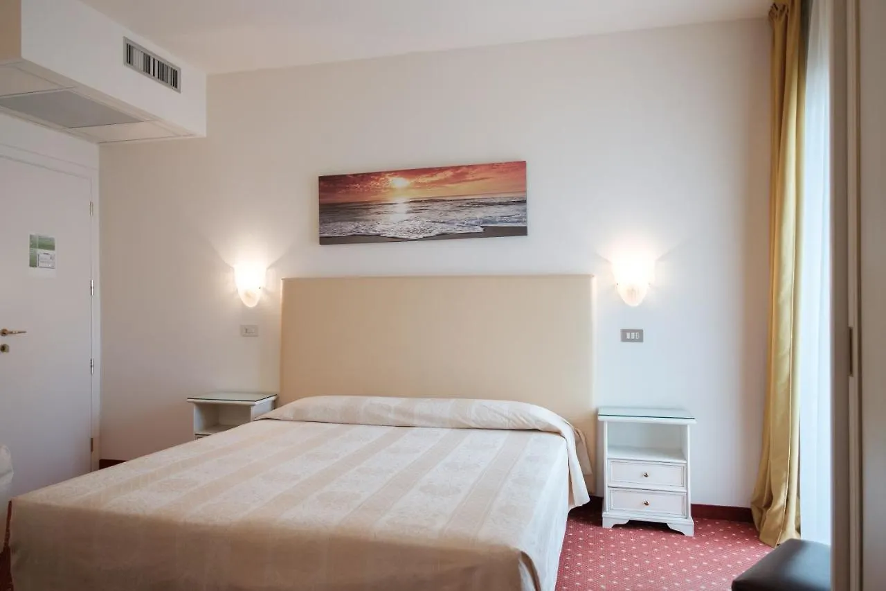 Hotel Alexander 리치오네