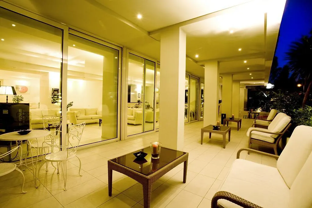 Hotel Alexander 리치오네
