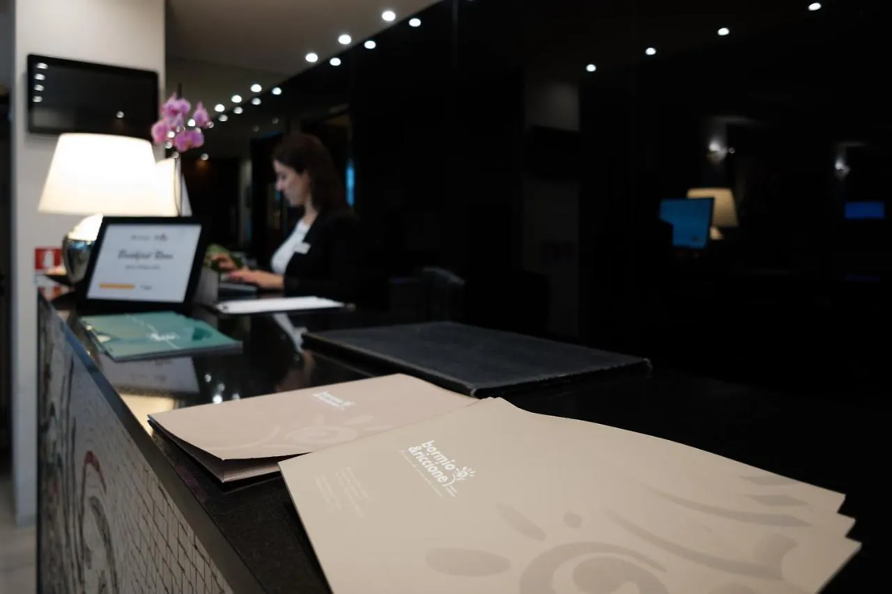 Hotel Alexander 리치오네 3*,