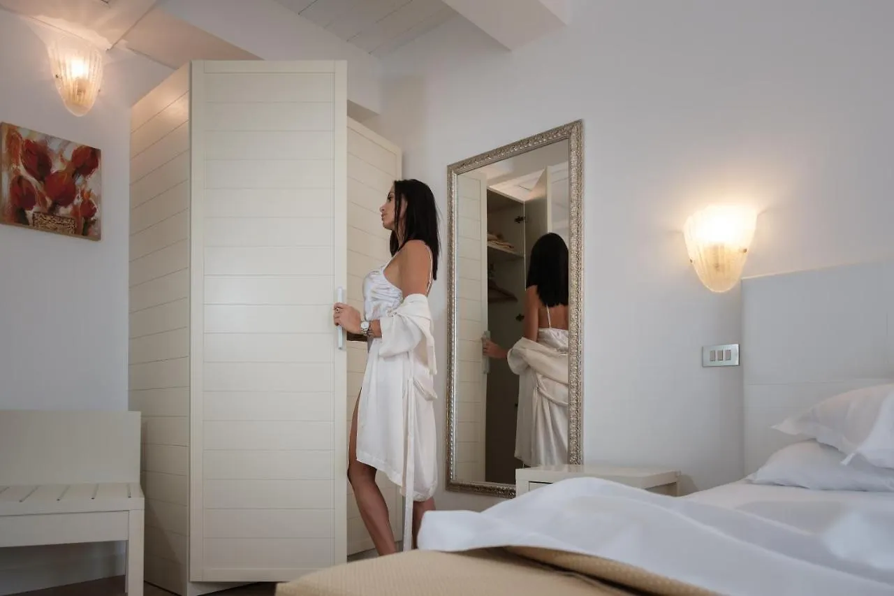 Hotel Alexander 리치오네